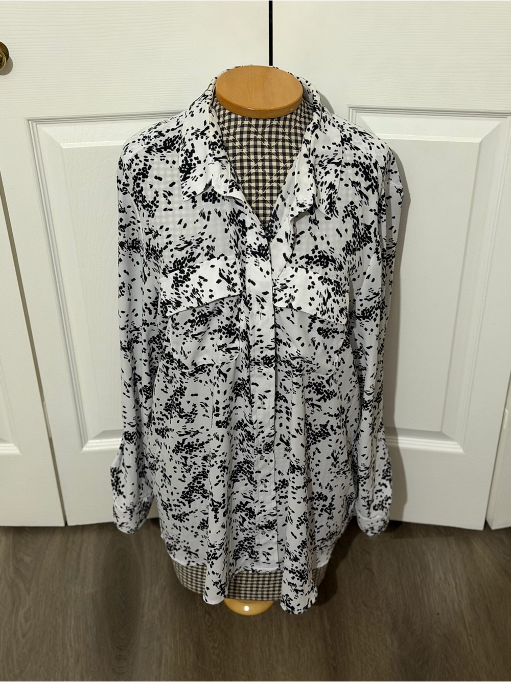 Investments Black & White Abstract Print Button-Down Shirt